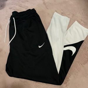 Nike Joggers